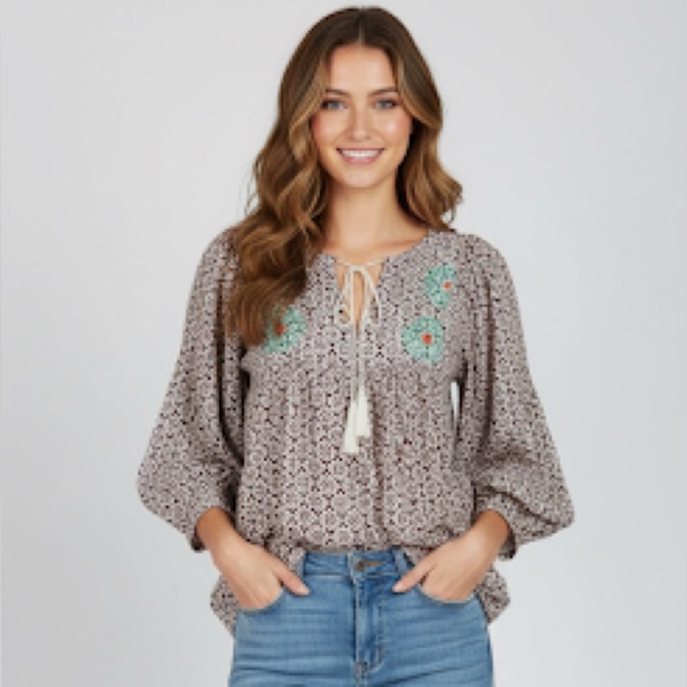 Umgee Ballon Sleeves embroidered baby doll blouse